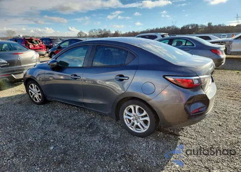 2017 Toyota Yaris Ia z USA, uszkodzony, nr VIN 3MYDLBYV3HY150711